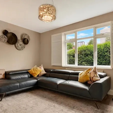 Cosy Luxurious Family Home London Exterior photo
