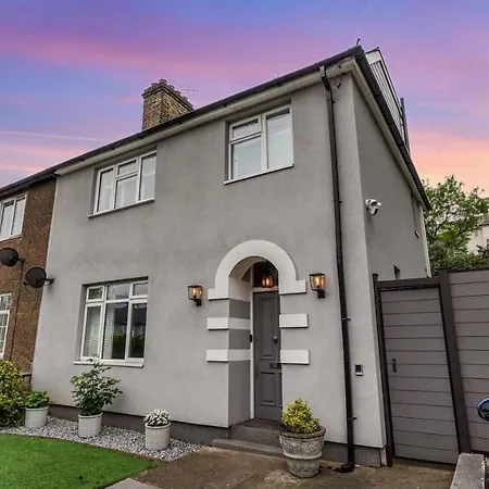 Cosy Luxurious Family Home London Exterior photo